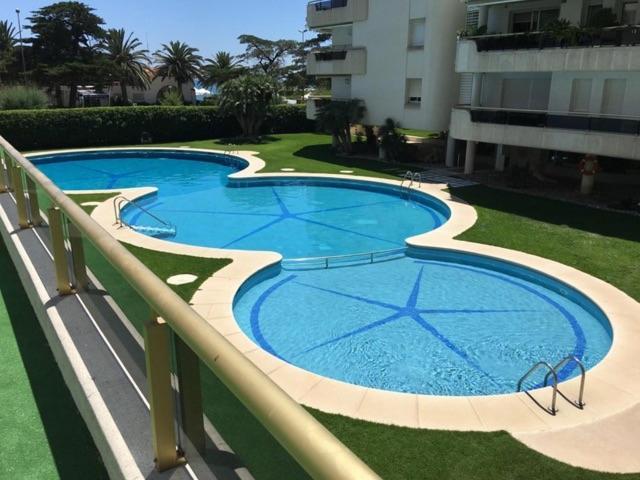 Mediterraneo Seaview Apartment By Hello Homes Sitges Exterior photo